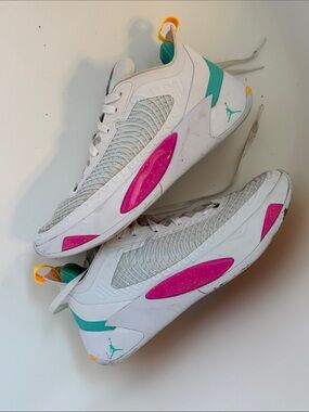 Jordan Luka 1 "Imaginarium" Basketball Shoes Men's 10.5 White, Teal, and Pink